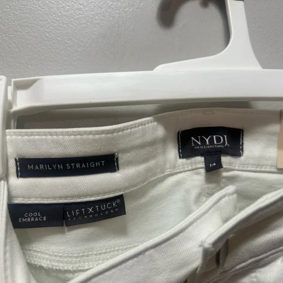 Women’s Jeans - Picture 4 of 8